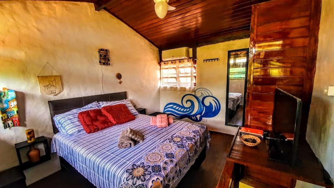 Apartamento Chalé rústico e charmoso na praia para casal! Ubatuba Exterior foto